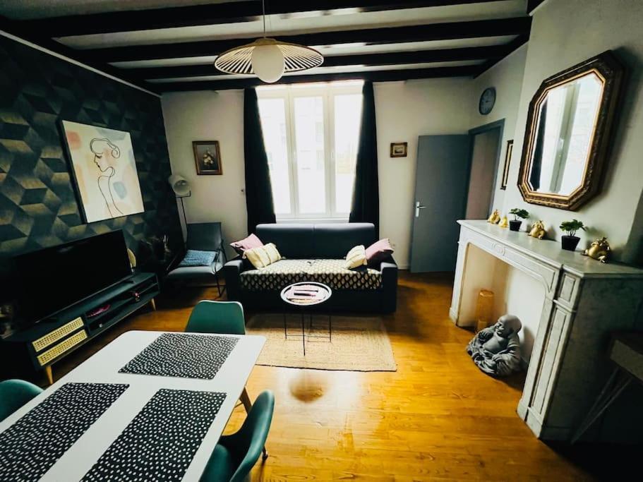 ואלנסיין Apt Des Artistes, 3 Min A Pied Gare Et Centre מראה חיצוני תמונה